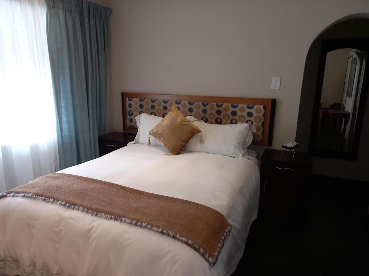 Troas Boutique Hotel Vanderbijlpark Kültér fotó