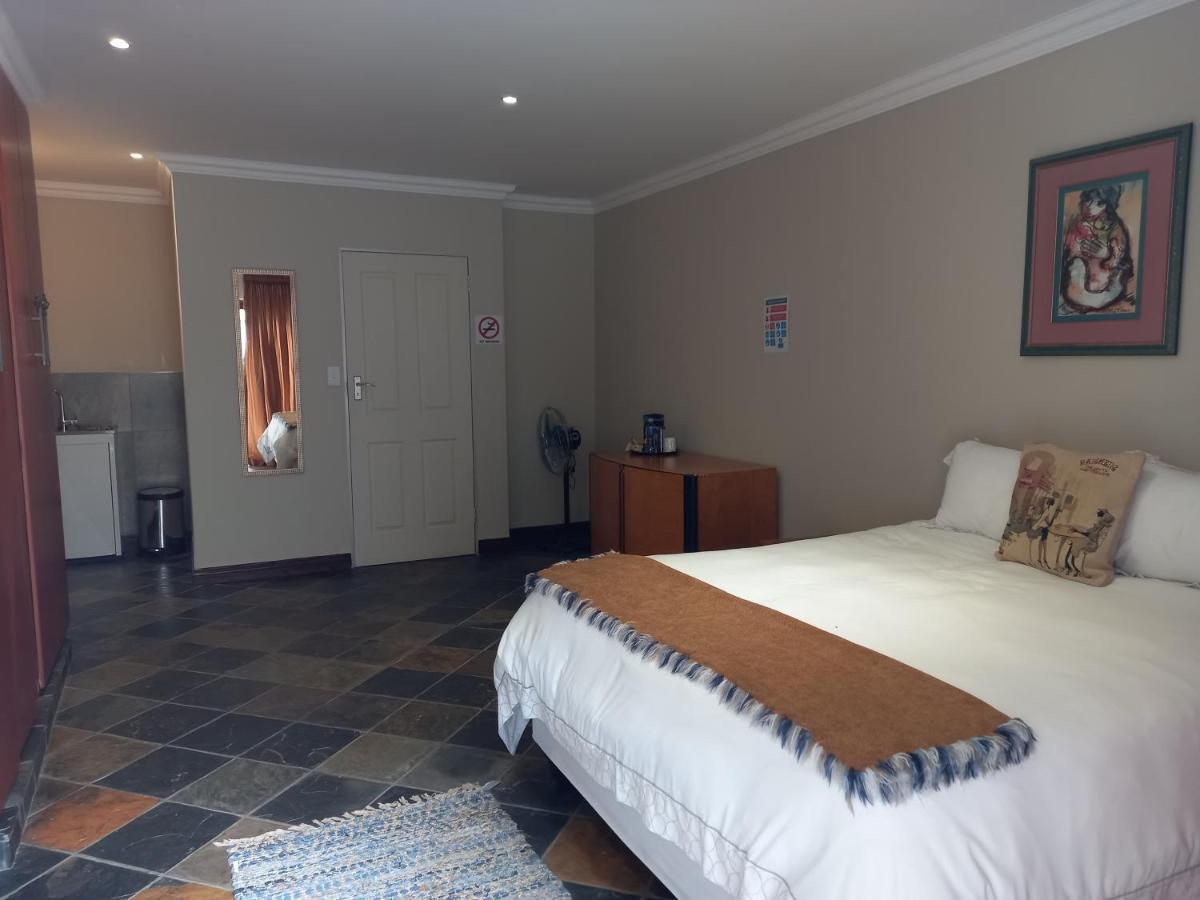 Troas Boutique Hotel Vanderbijlpark Kültér fotó