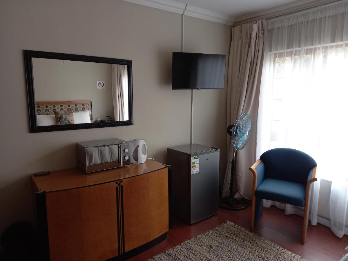 Troas Boutique Hotel Vanderbijlpark Kültér fotó