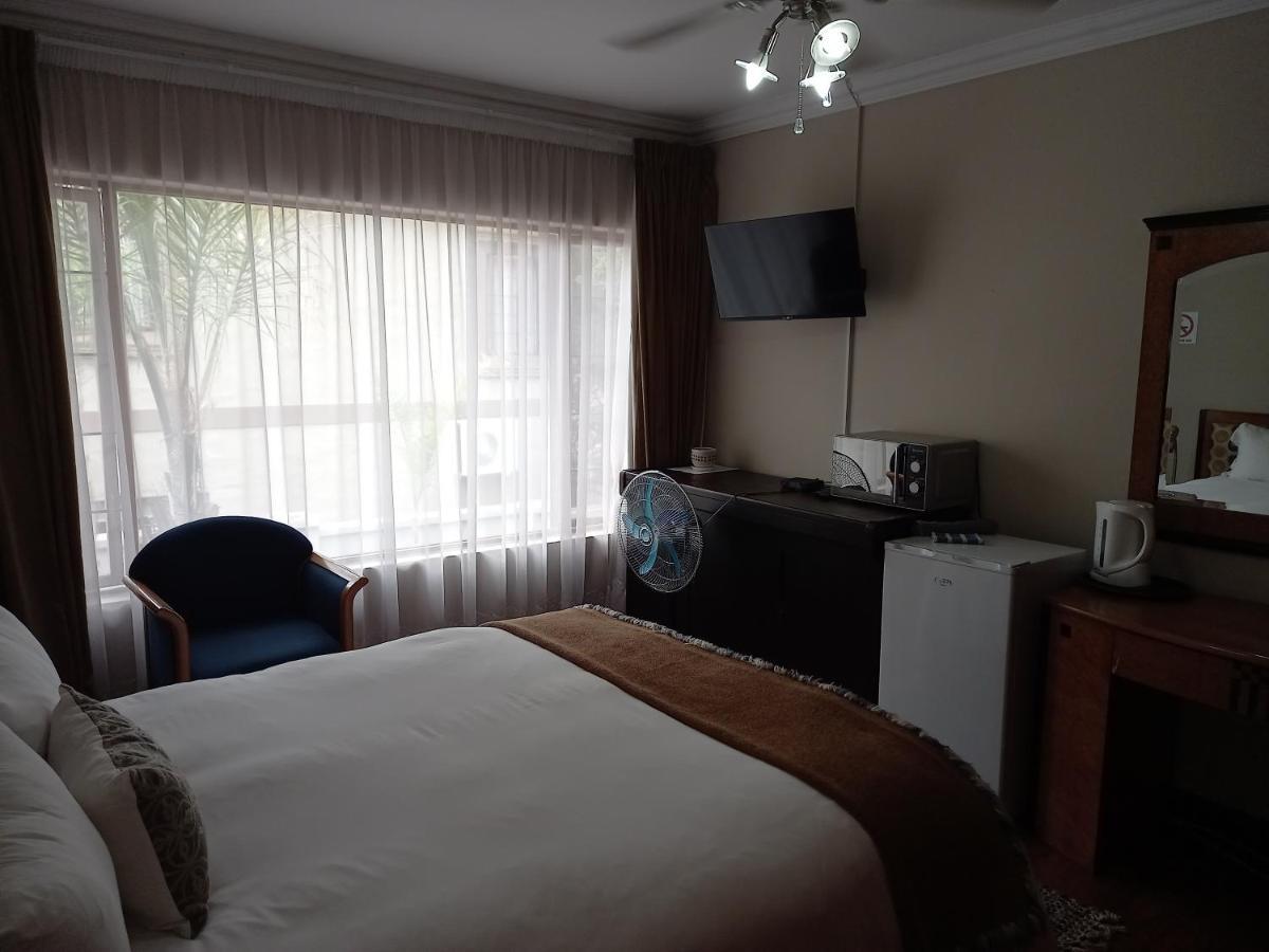 Troas Boutique Hotel Vanderbijlpark Kültér fotó