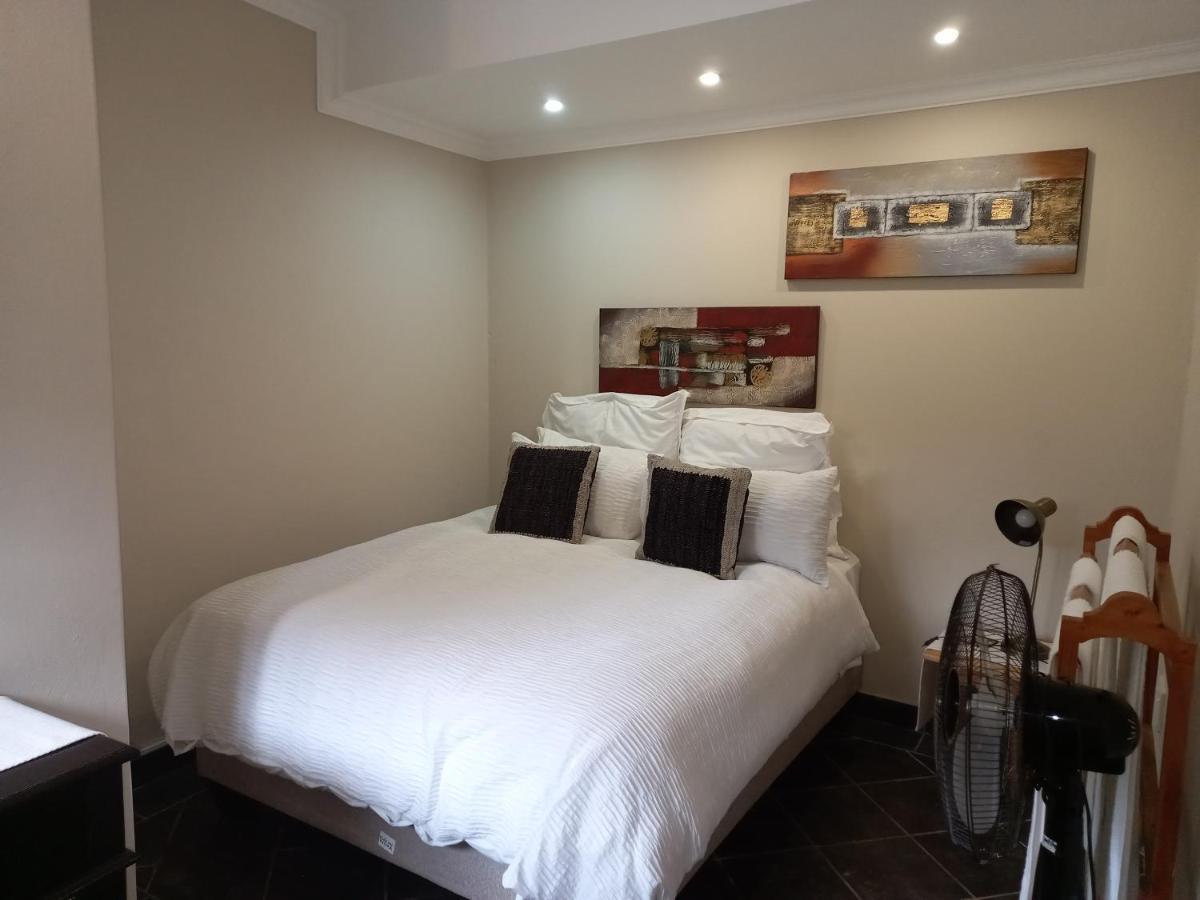 Troas Boutique Hotel Vanderbijlpark Kültér fotó