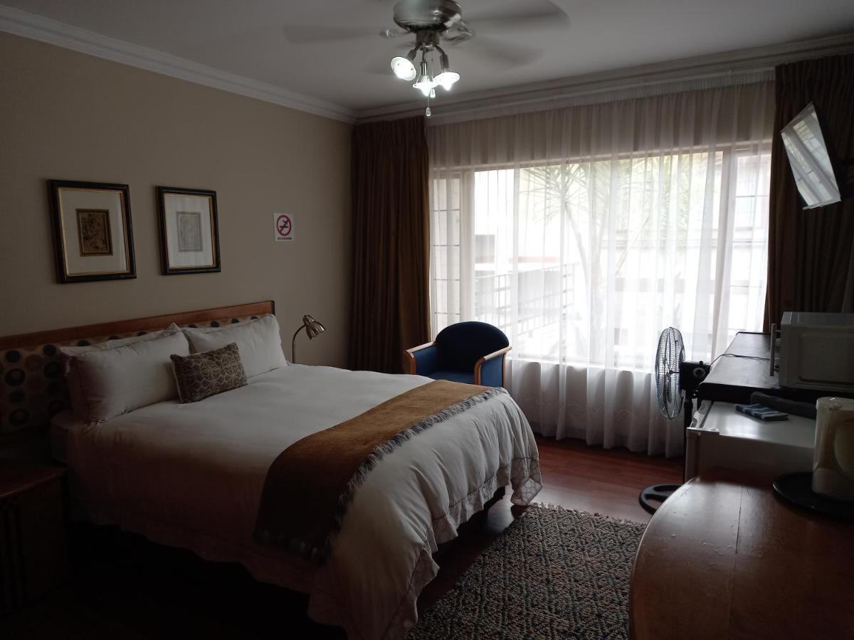 Troas Boutique Hotel Vanderbijlpark Kültér fotó